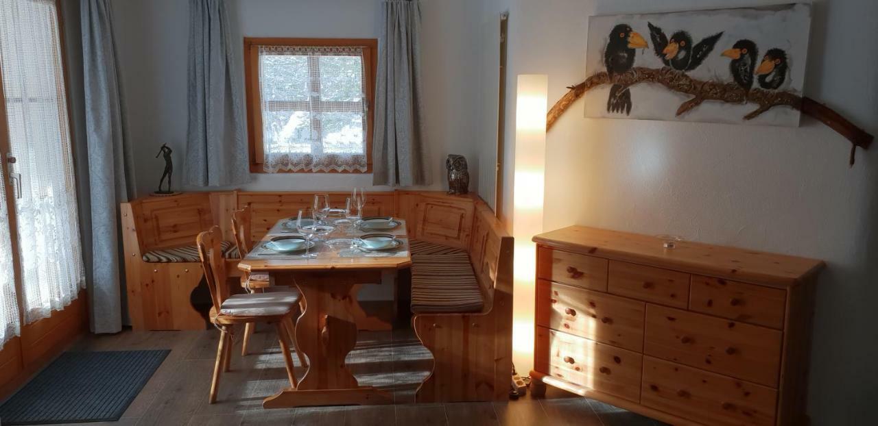 Chasa Melchior Apartman Zernez Kültér fotó